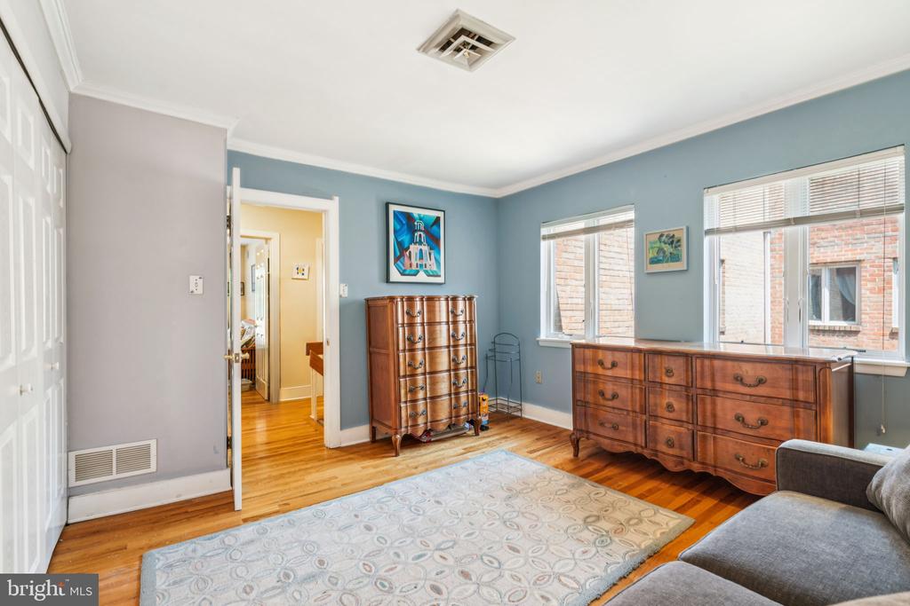 751 S 3RD STREET