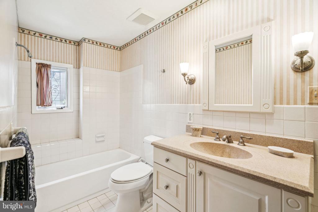 751 S 3RD STREET