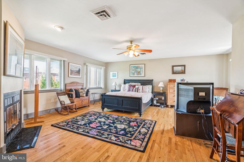751 S 3RD STREET