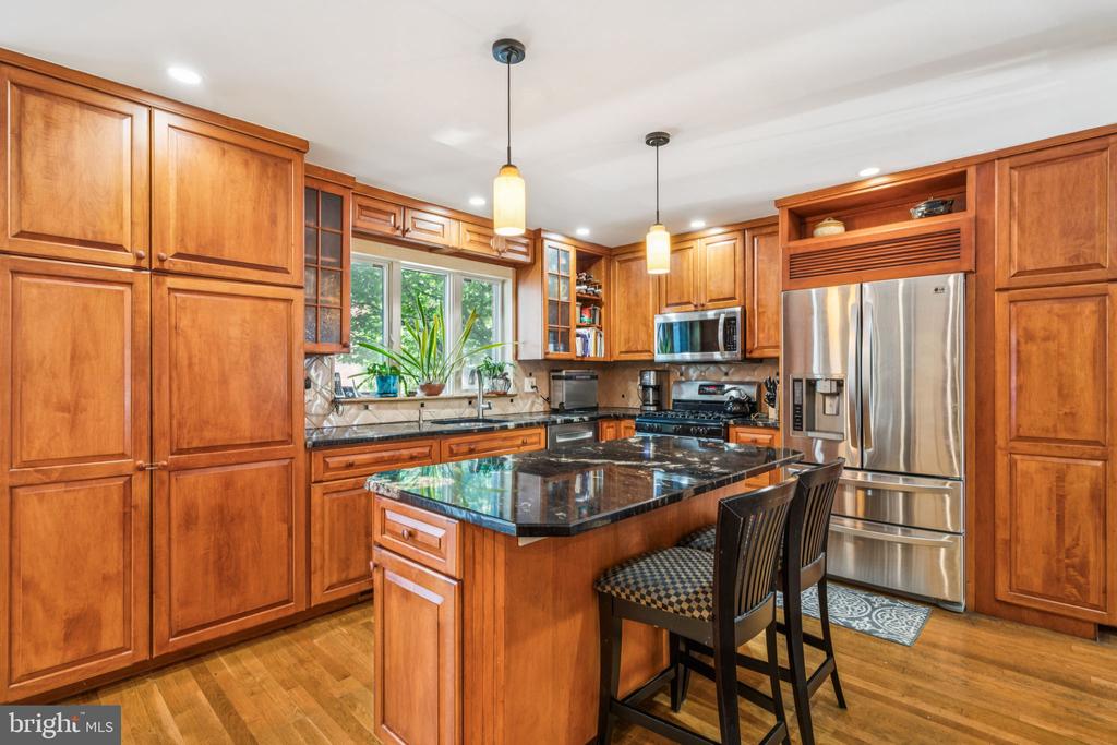 751 S 3RD STREET