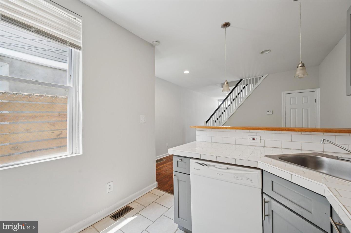 1926 PIERCE ST