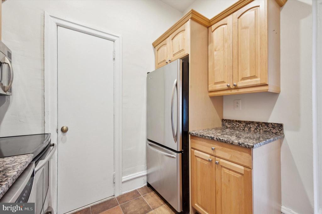 250 S 13TH STREET 2E
