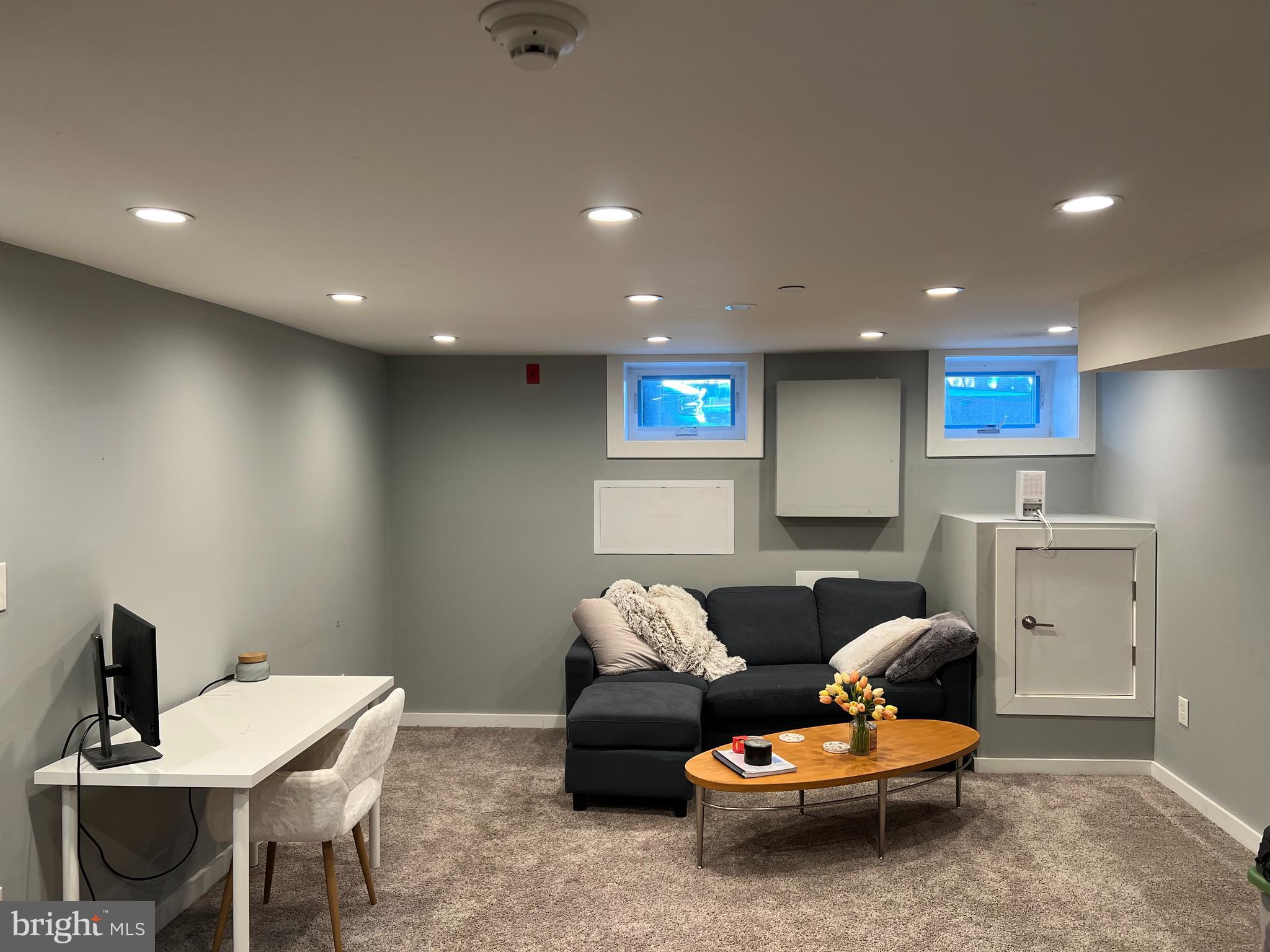 1530 CHRISTIAN STREET UNIT 1