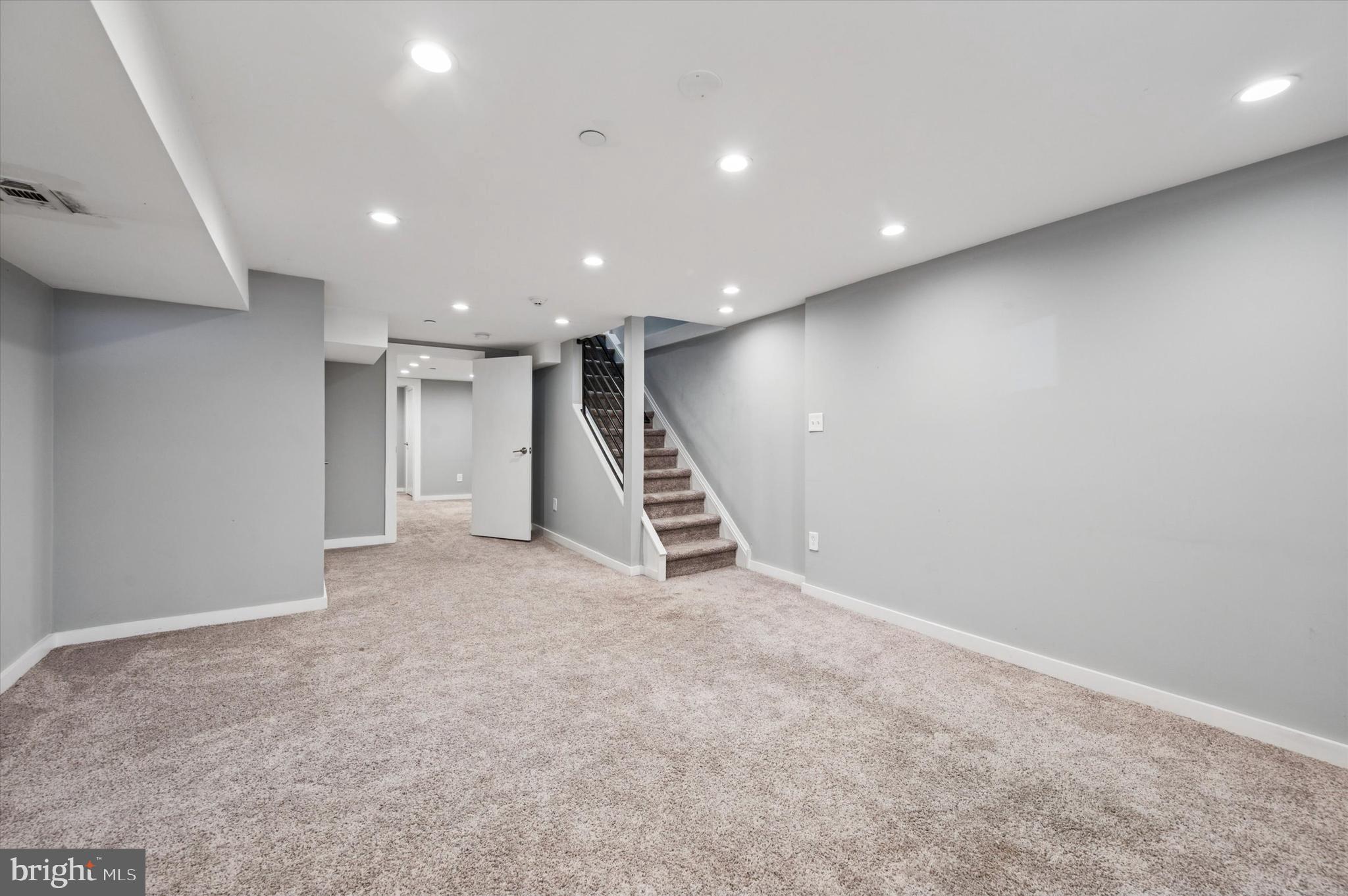 1530 CHRISTIAN STREET UNIT 1