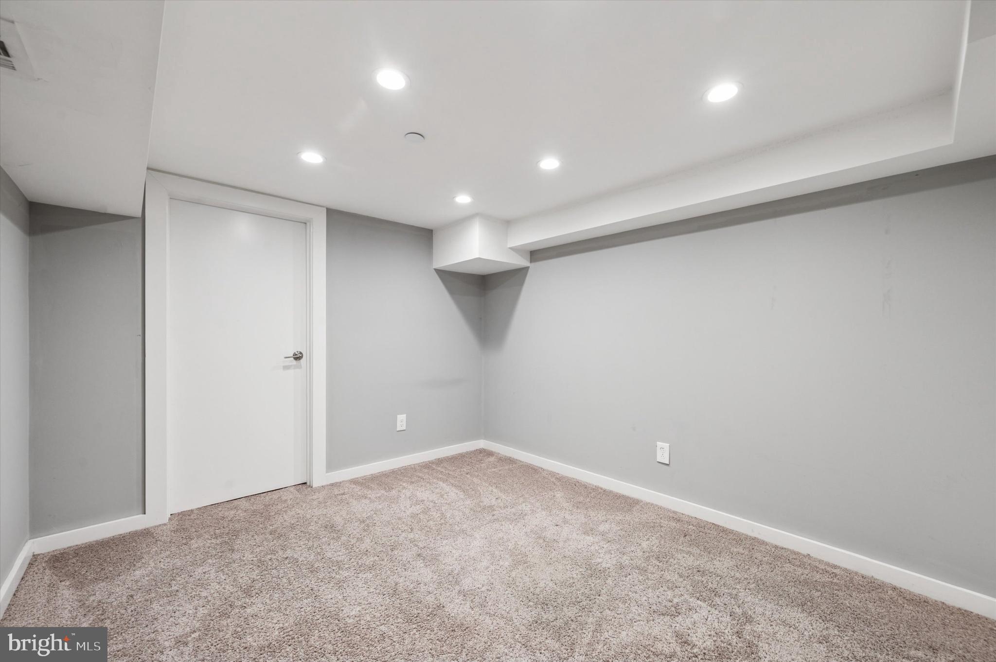 1530 CHRISTIAN STREET UNIT 1