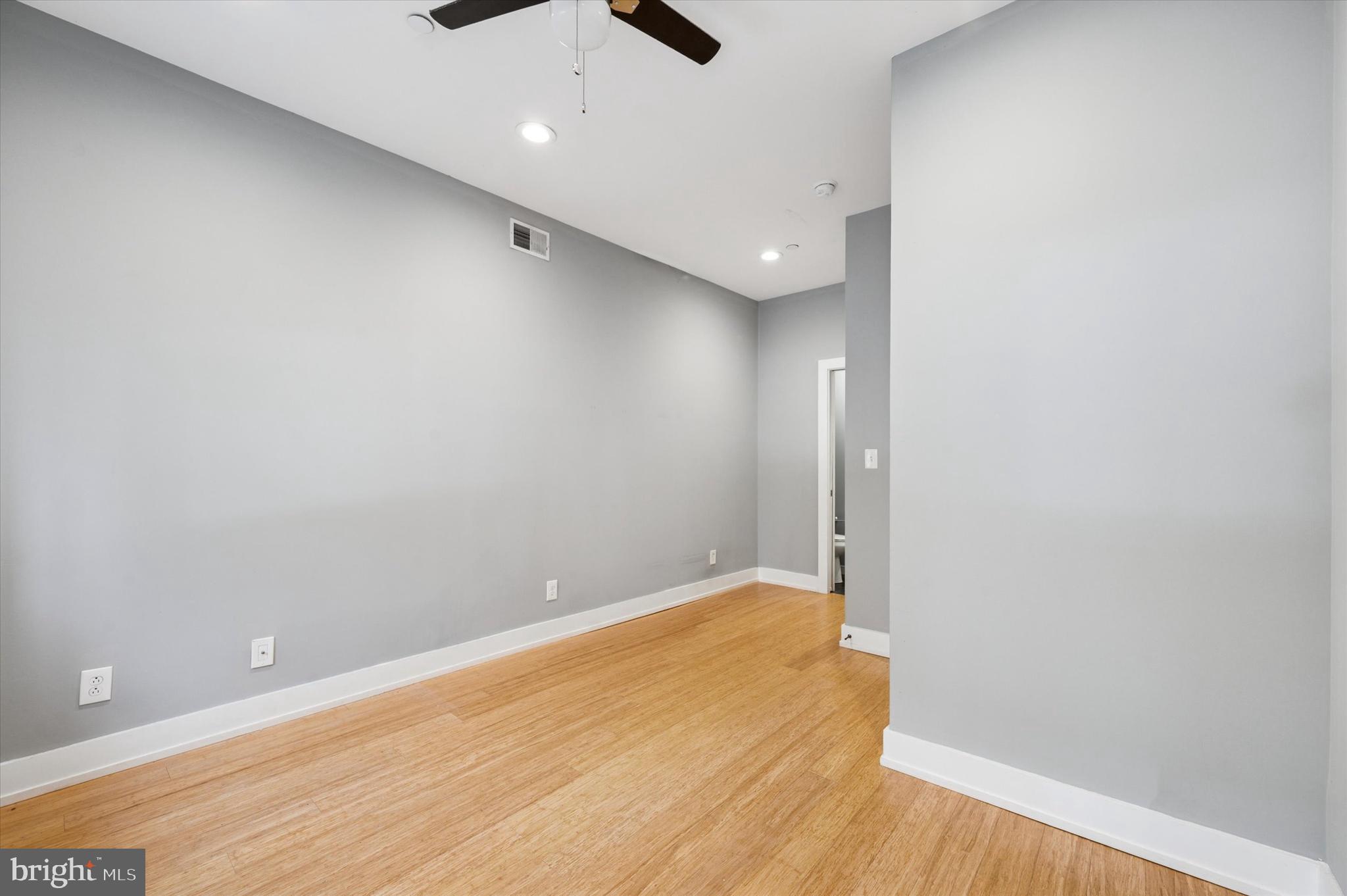 1530 CHRISTIAN STREET UNIT 1
