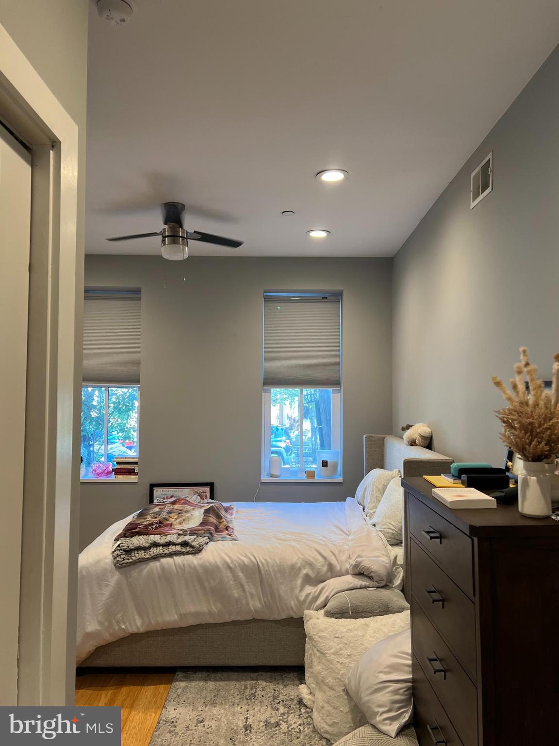 1530 CHRISTIAN STREET UNIT 1