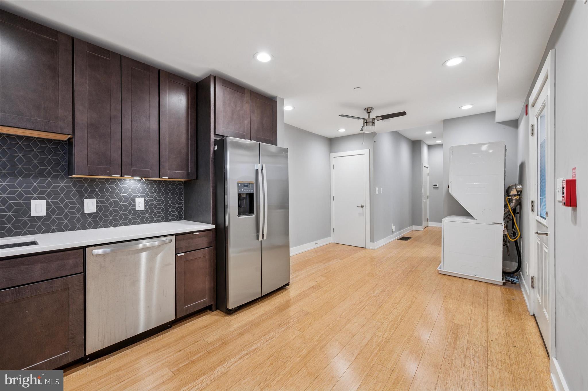 1530 CHRISTIAN STREET UNIT 1