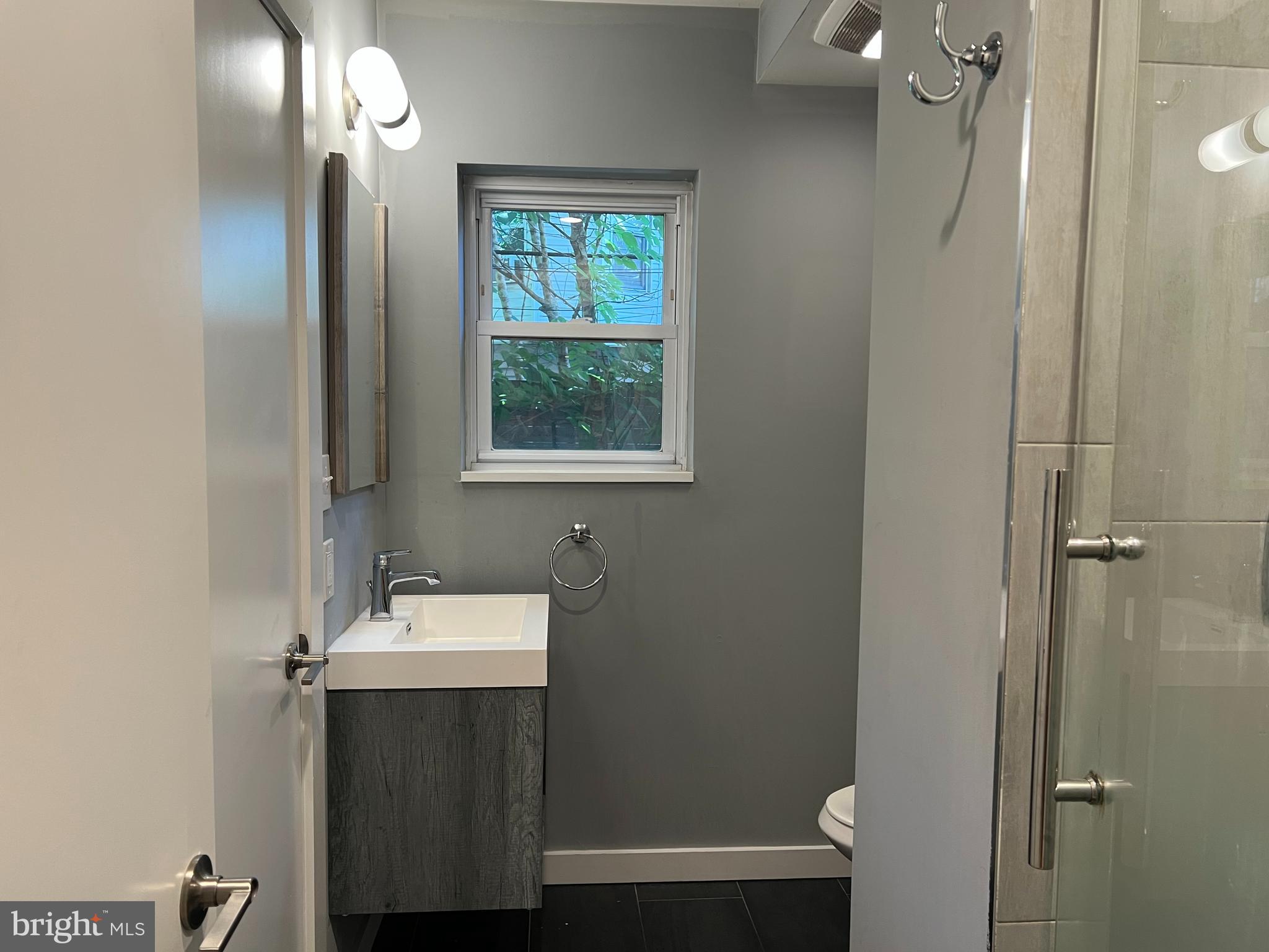 1530 CHRISTIAN STREET UNIT 1