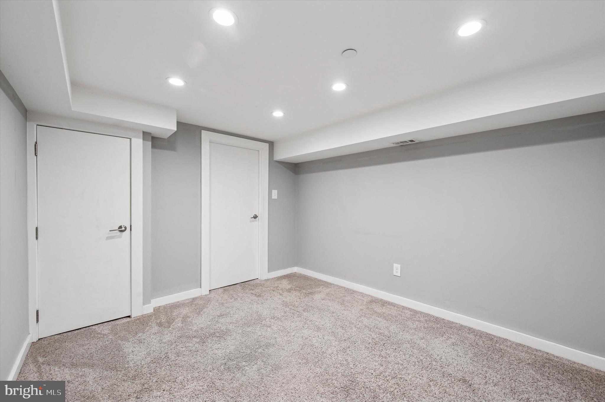 1530 CHRISTIAN STREET UNIT 1