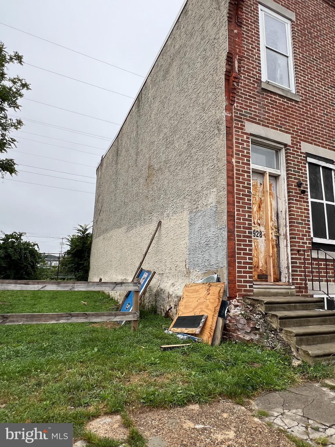 1928 N NEWKIRK STREET