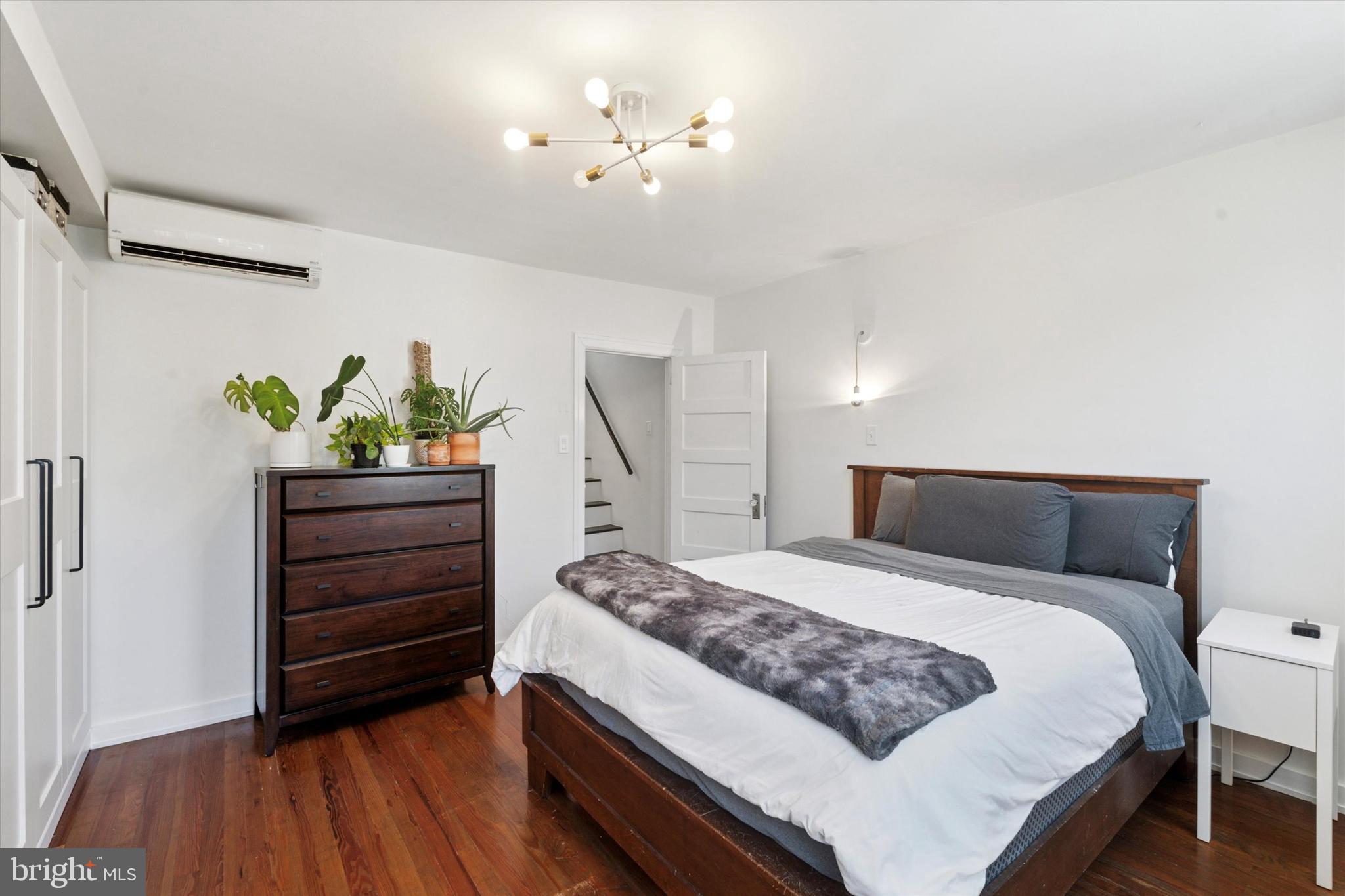 1304 N LAWRENCE STREET