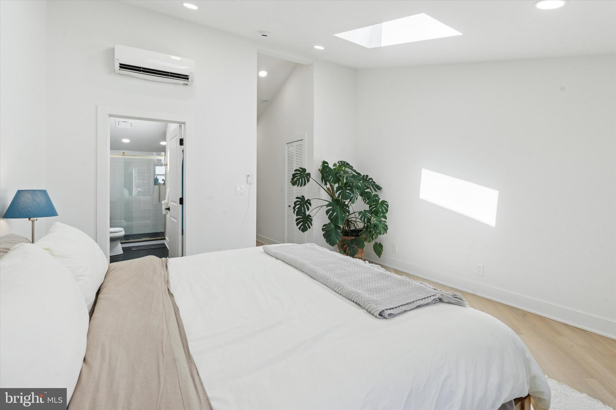 1304 N LAWRENCE STREET