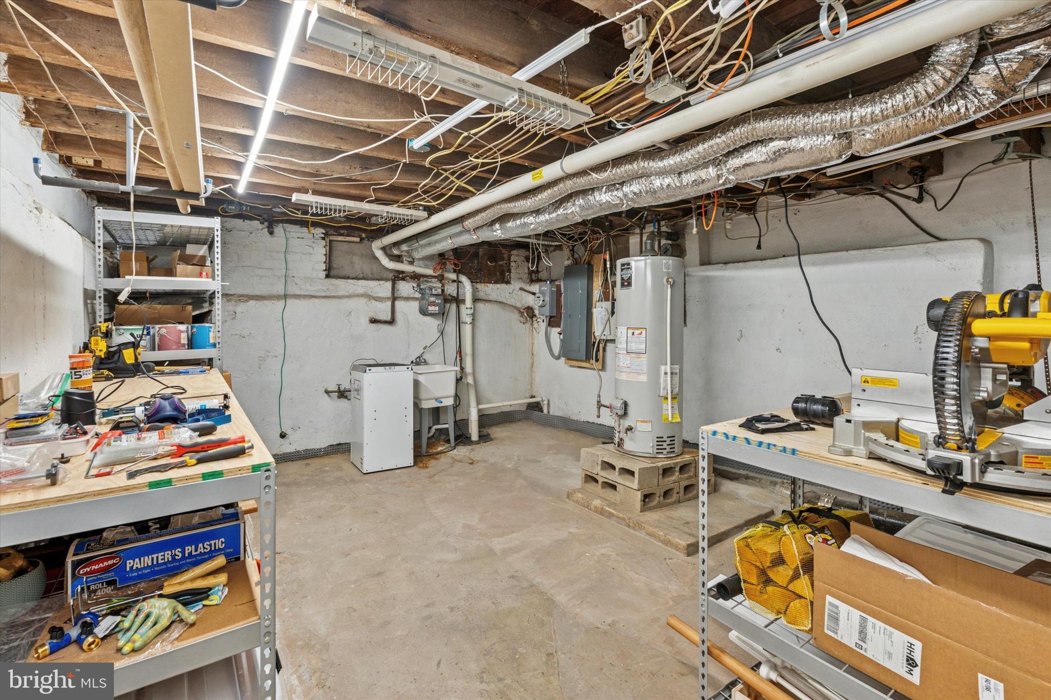 1304 N LAWRENCE STREET