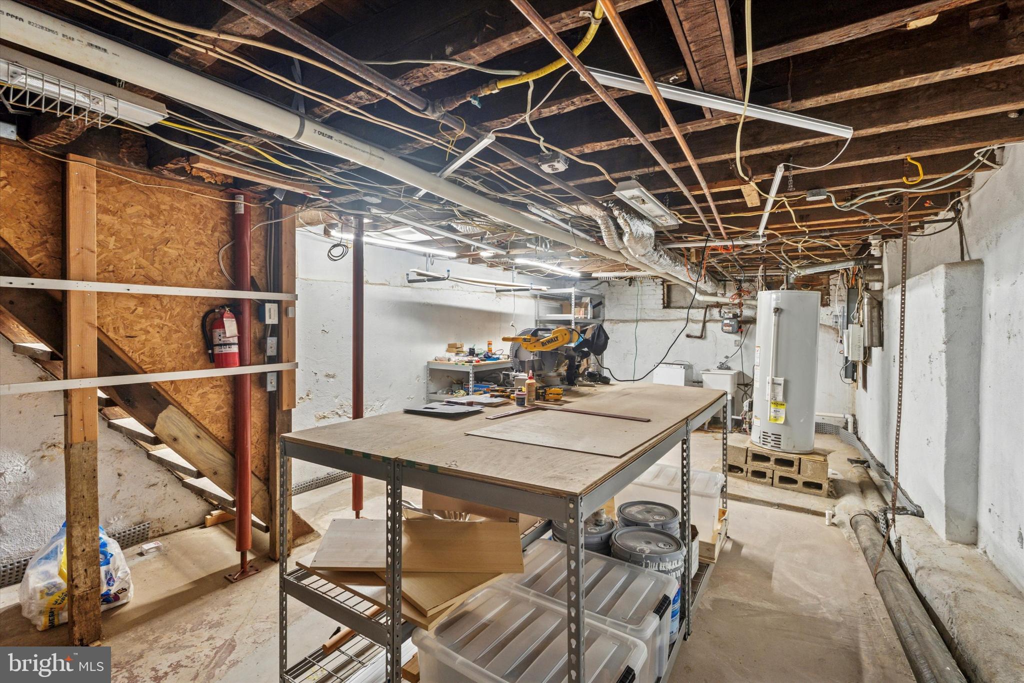 1304 N LAWRENCE STREET