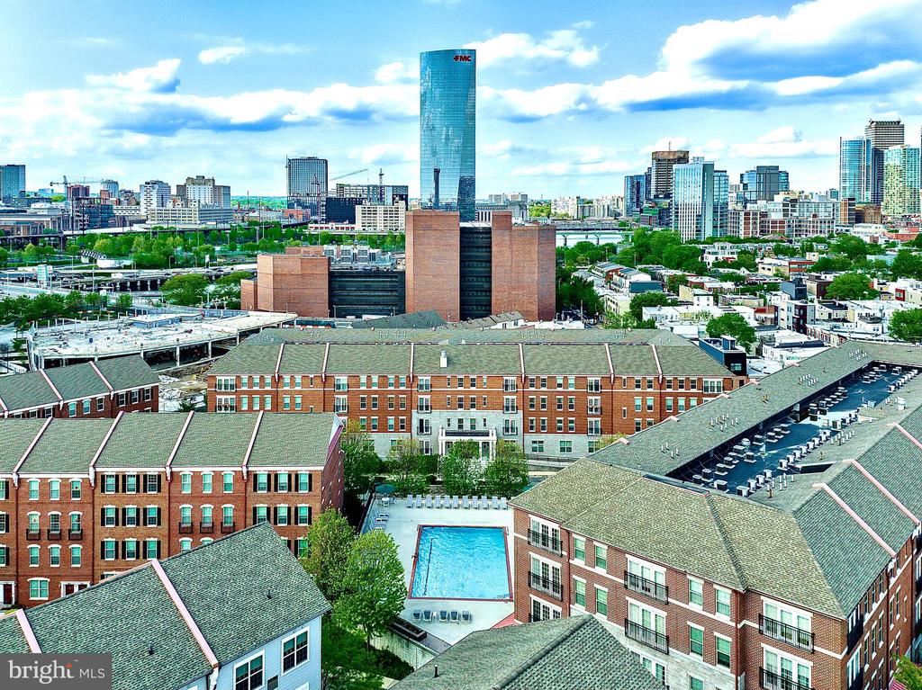 306 GOVERNORS COURT