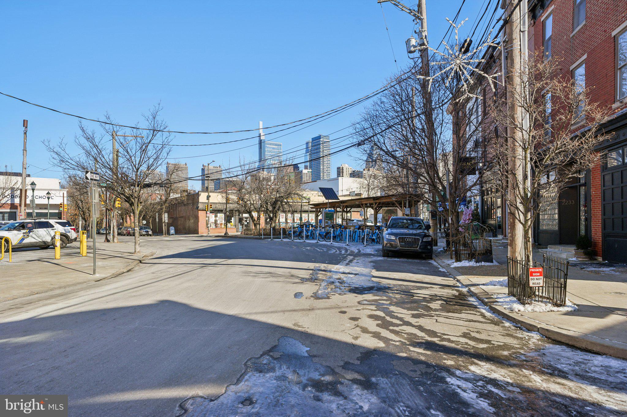 2233 GRAYS FERRY AVENUE
