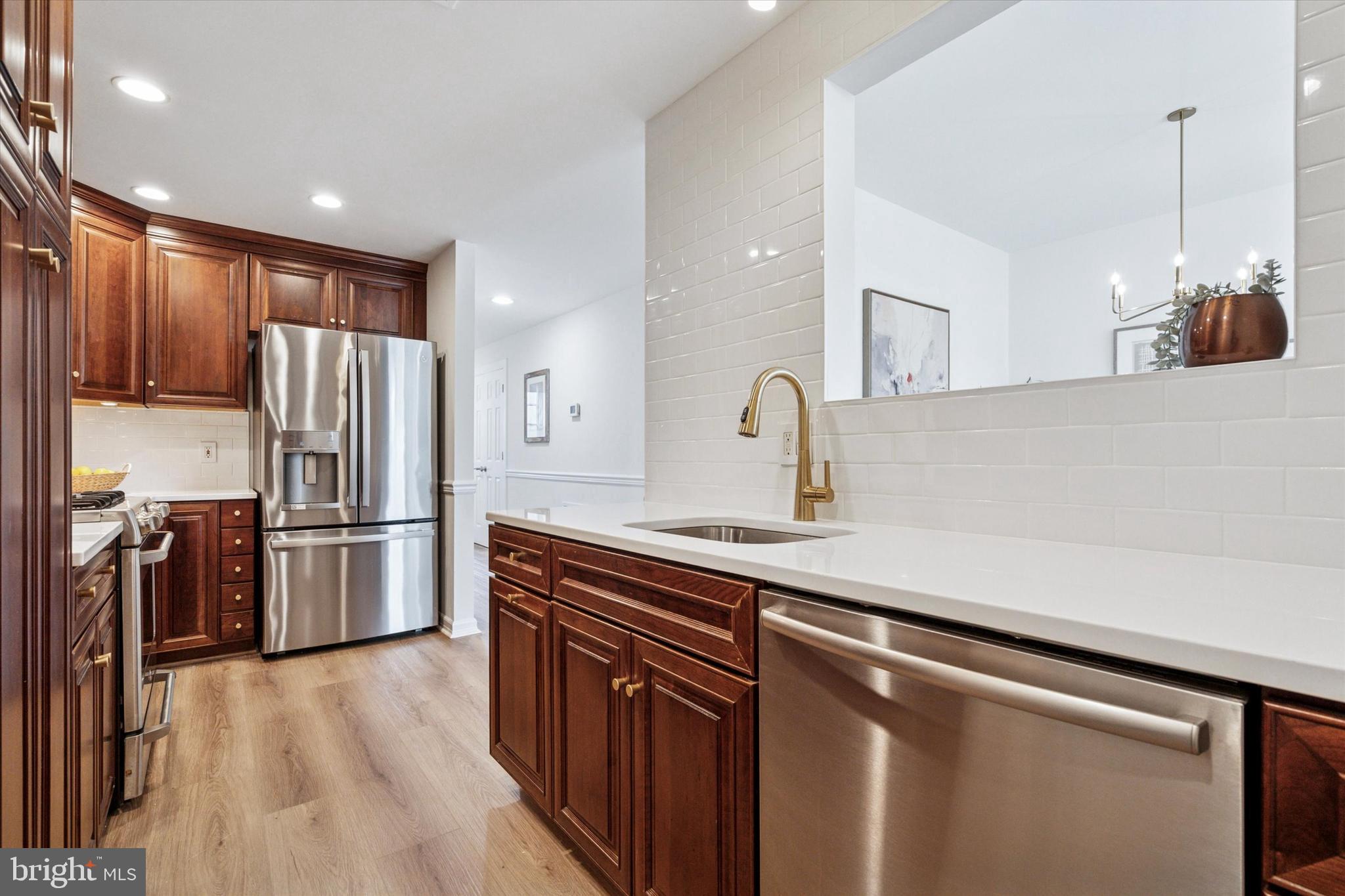 2138 LOMBARD STREET 42 3A