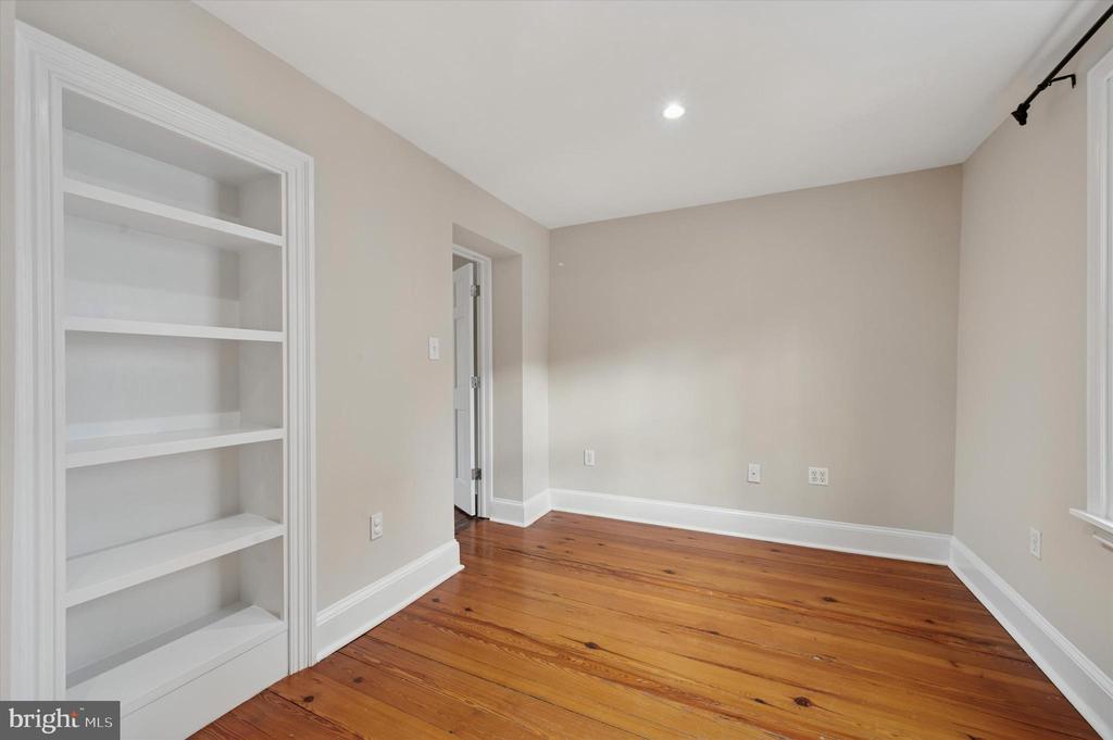 2202 MADISON SQUARE