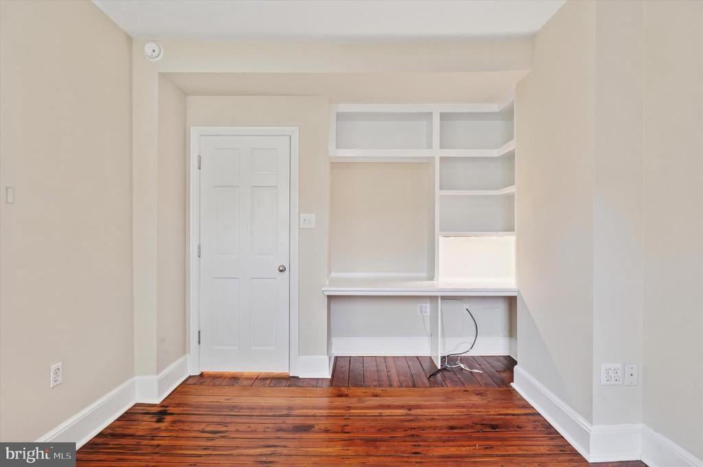 2202 MADISON SQUARE