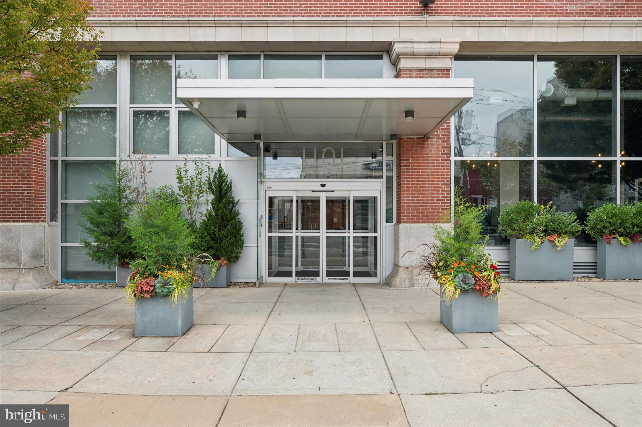 1101 WASHINGTON AVENUE 306