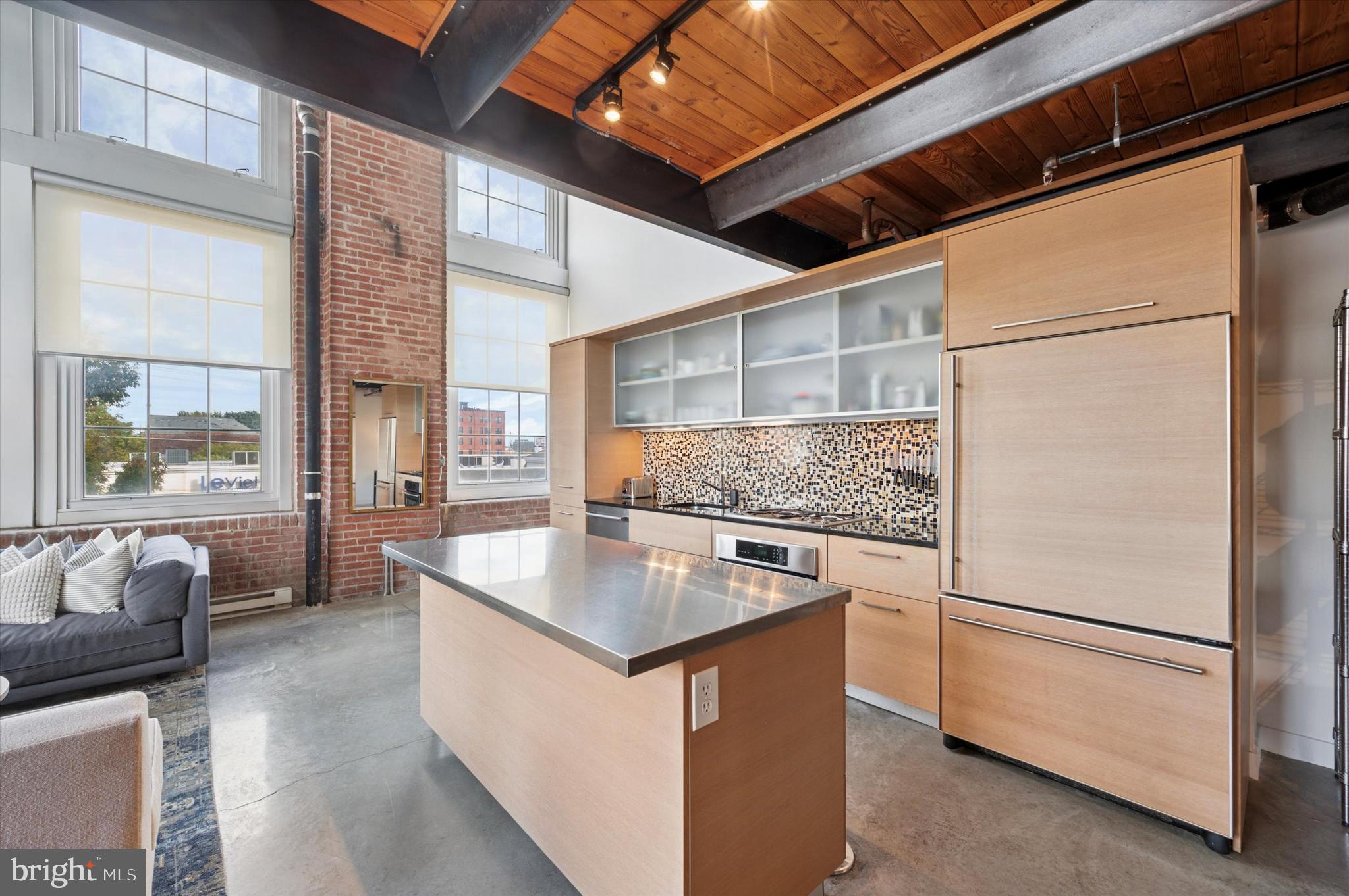 1101 WASHINGTON AVENUE 306