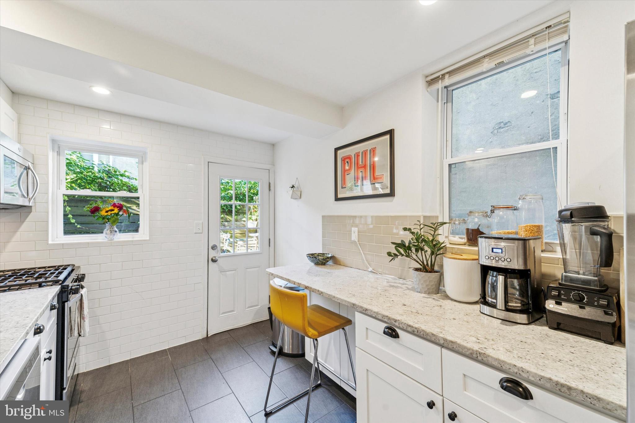 1510 MONTROSE STREET