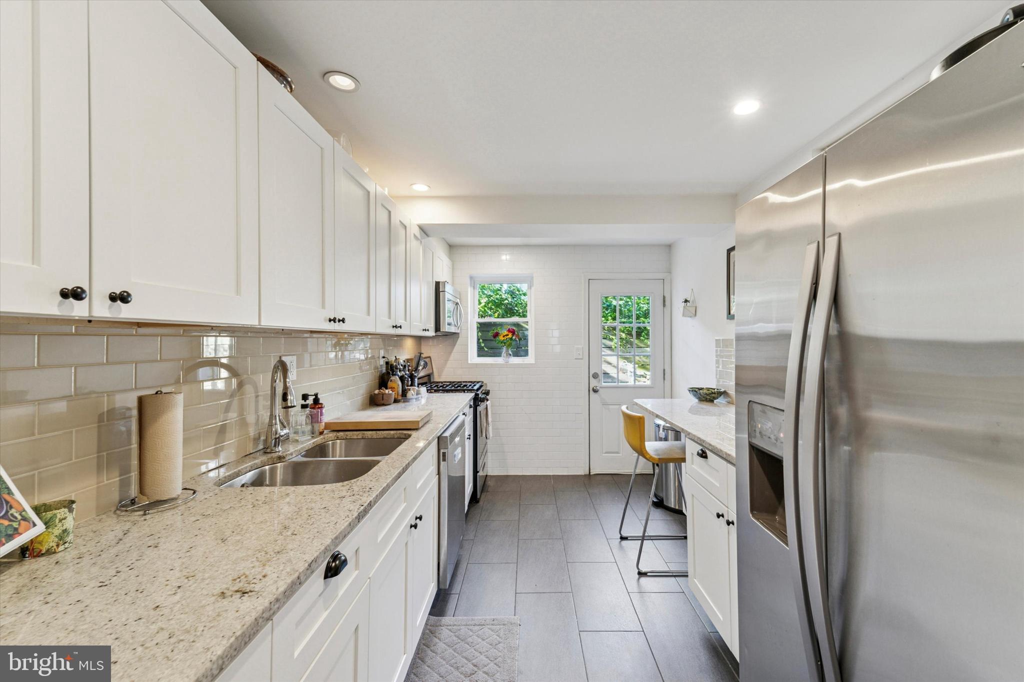 1510 MONTROSE STREET