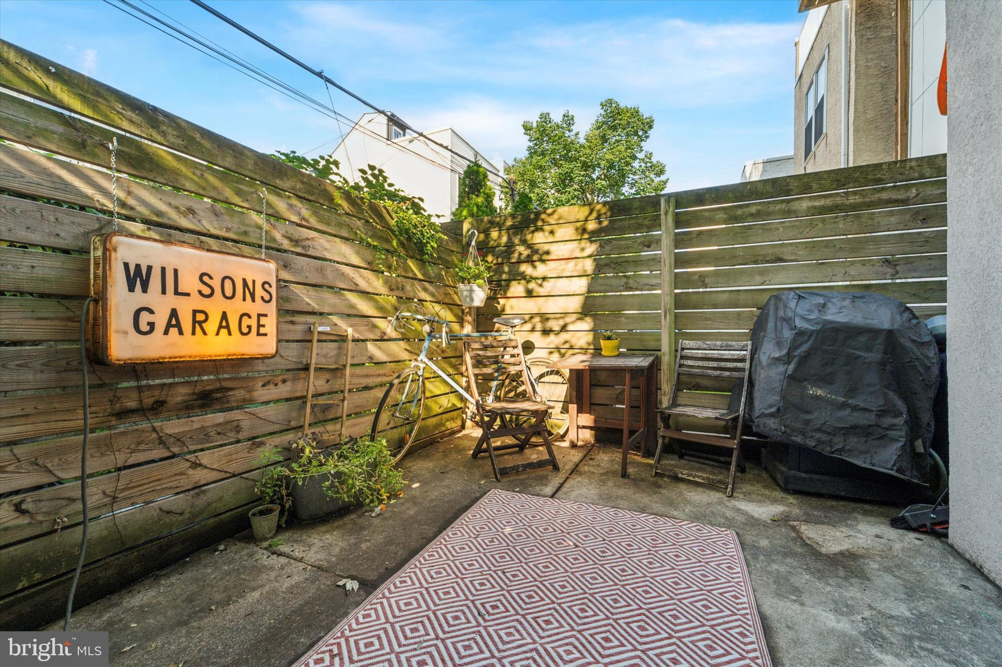 1510 MONTROSE STREET