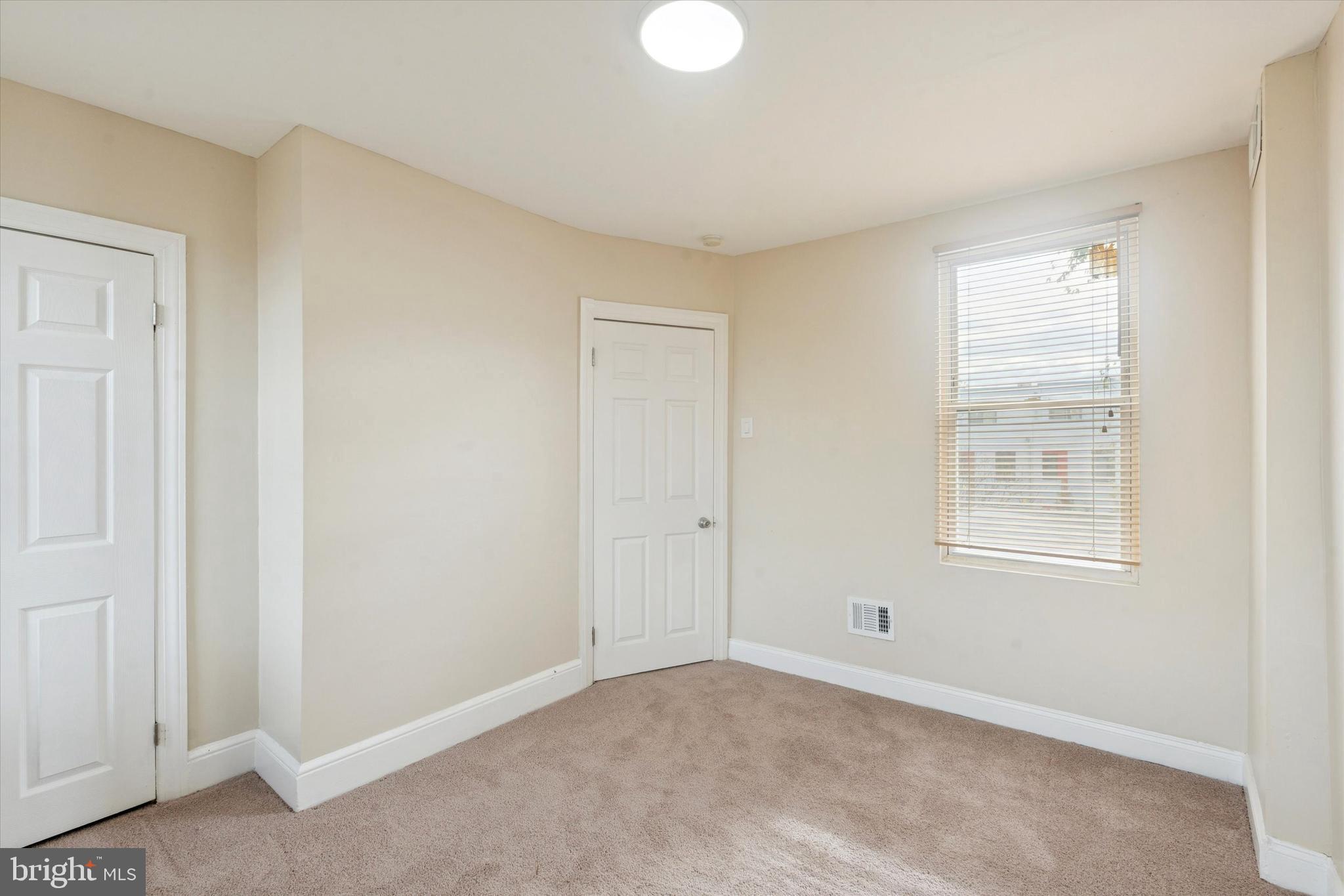 428 E THOMPSON STREET