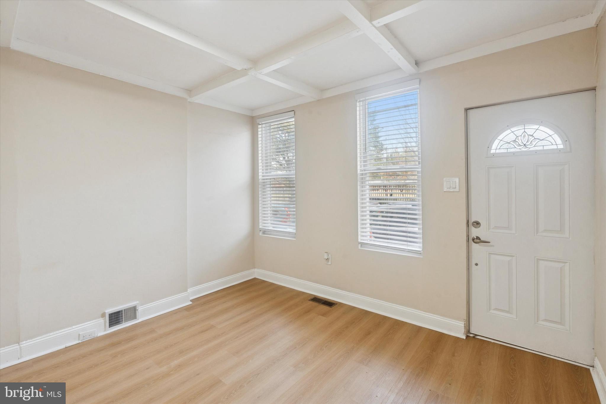 428 E THOMPSON STREET