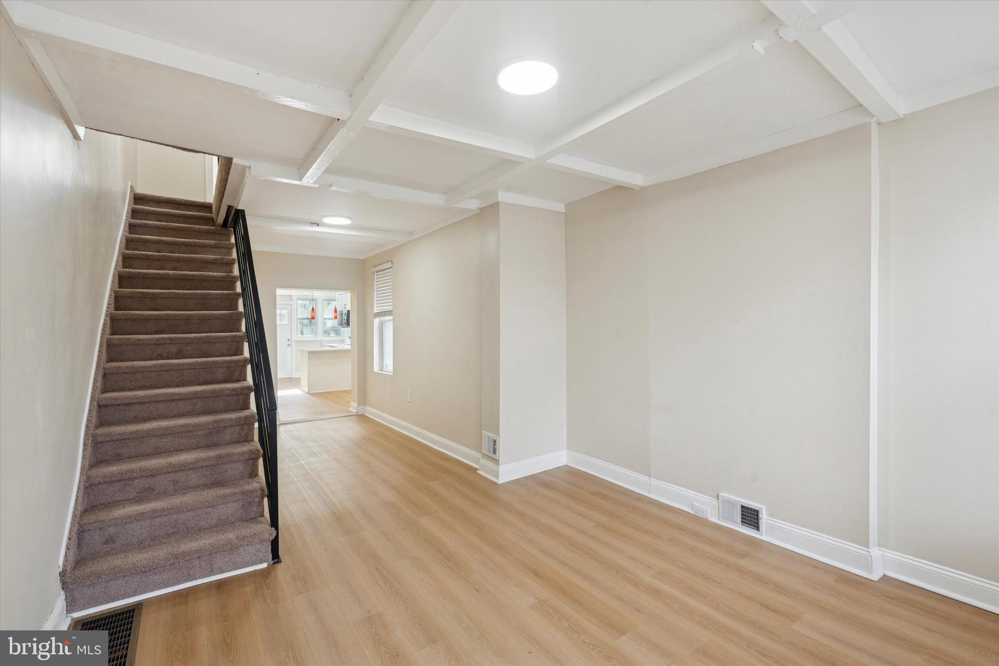 428 E THOMPSON STREET