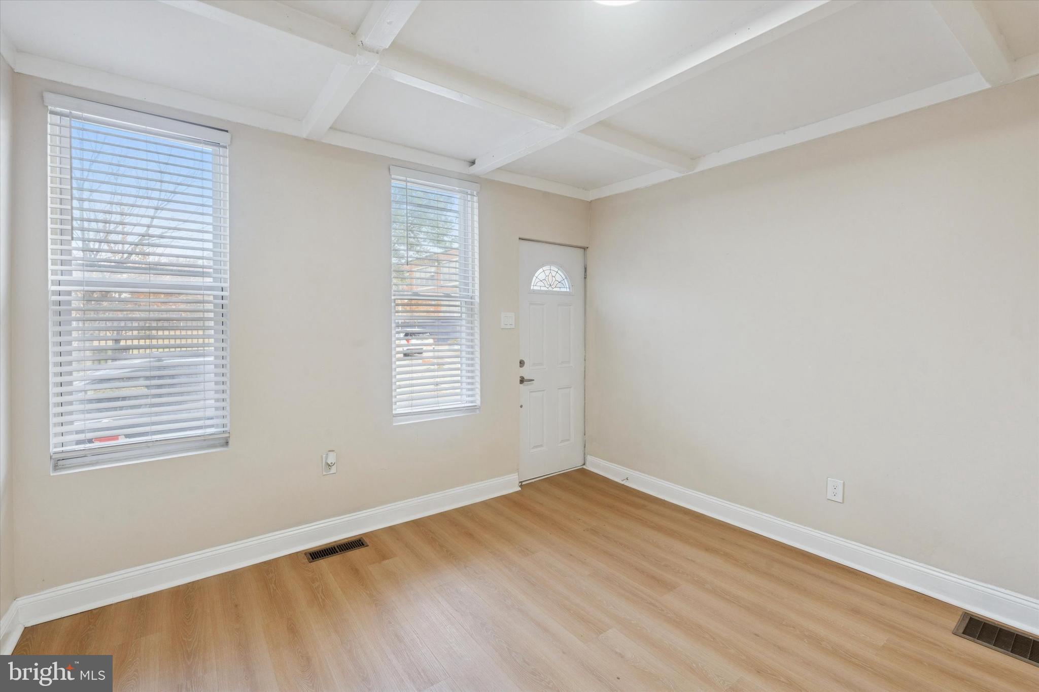 428 E THOMPSON STREET