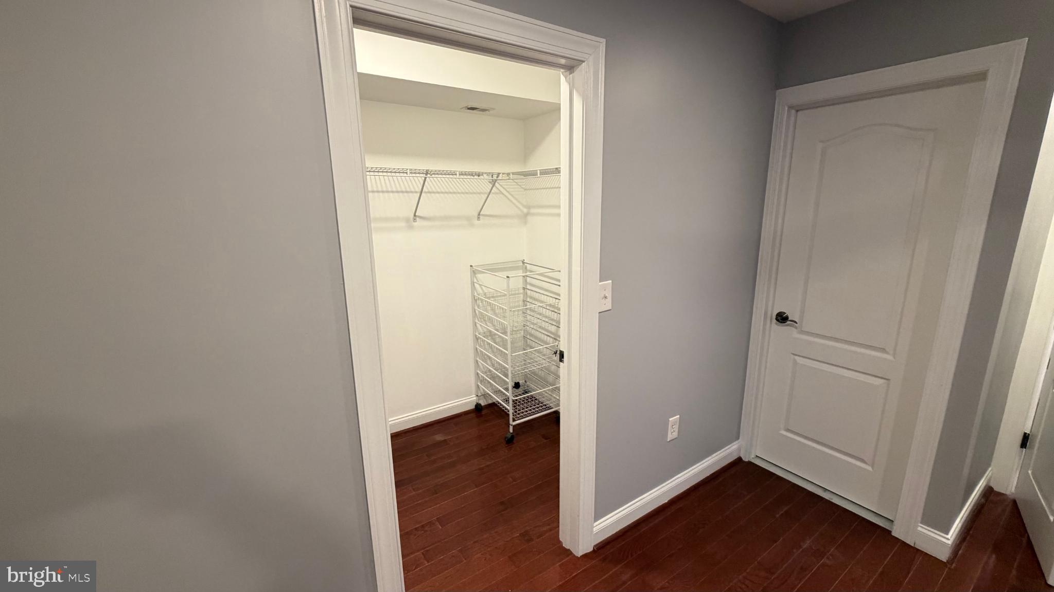 866 INDEPENDENCE COURT