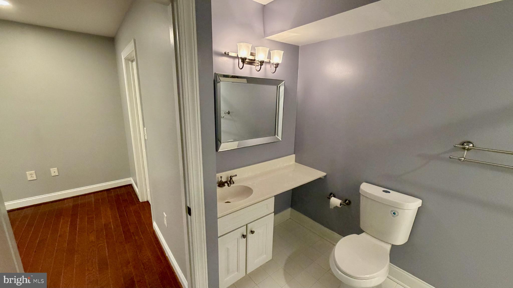 866 INDEPENDENCE COURT