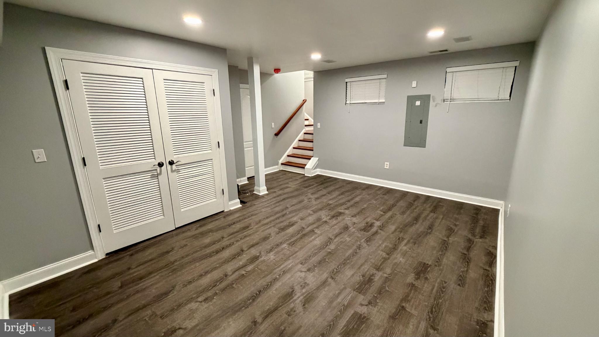 866 INDEPENDENCE COURT