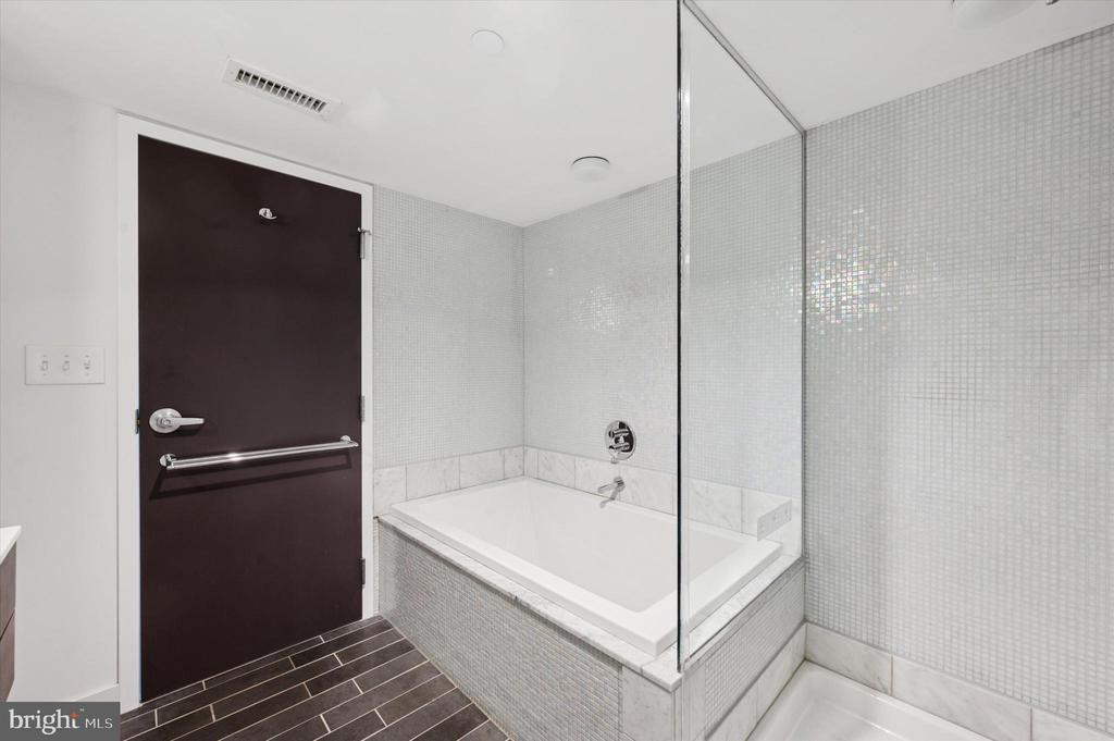 1101 WASHINGTON AVENUE 306