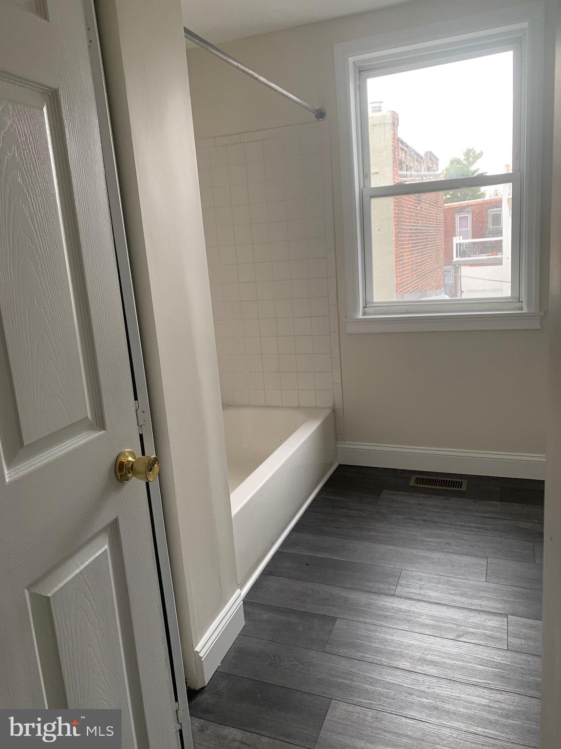 528 FITZWATER STREET