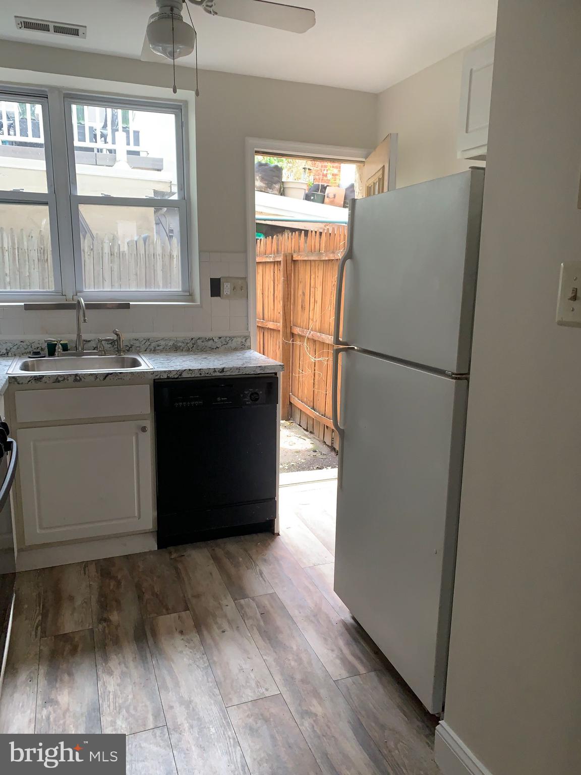 528 FITZWATER STREET