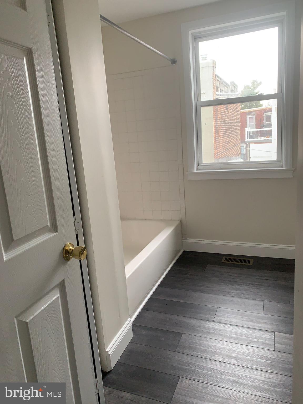 528 FITZWATER STREET