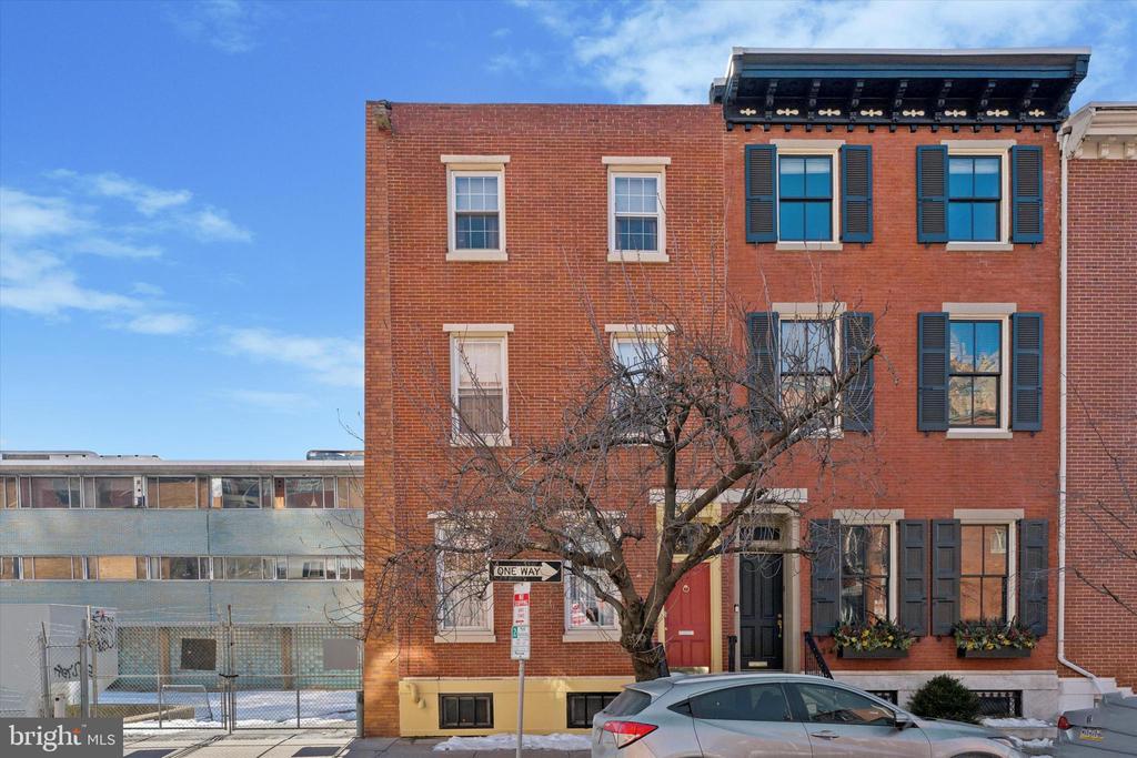 1422 LOMBARD STREET