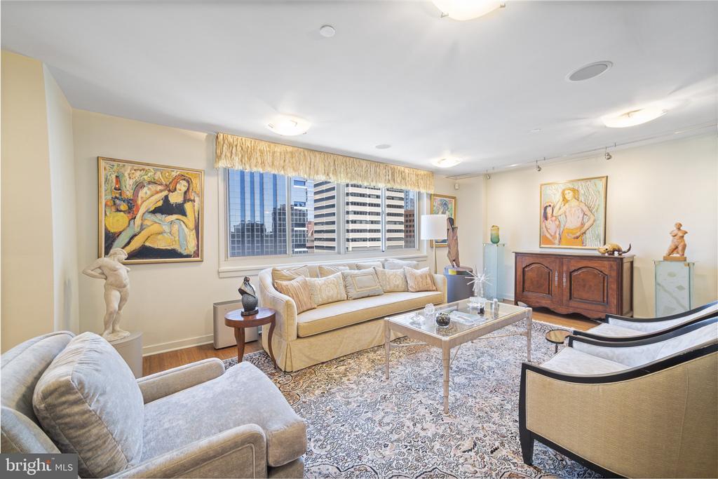 1919 CHESTNUT STREET 2901/02/24