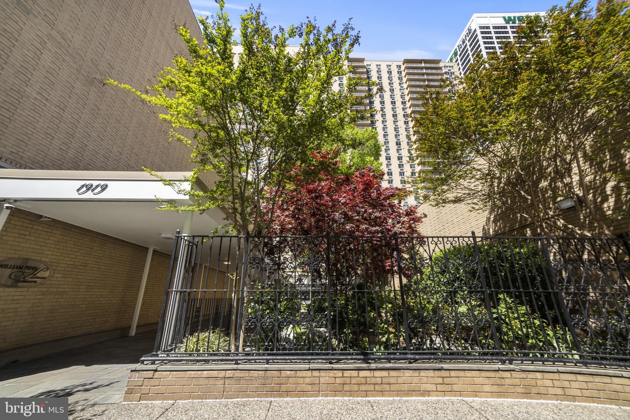 1919 CHESTNUT STREET 2901/02/24