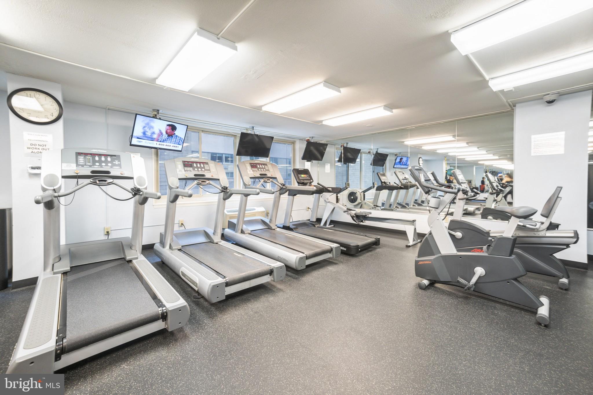 1919 CHESTNUT STREET 2901/02/24