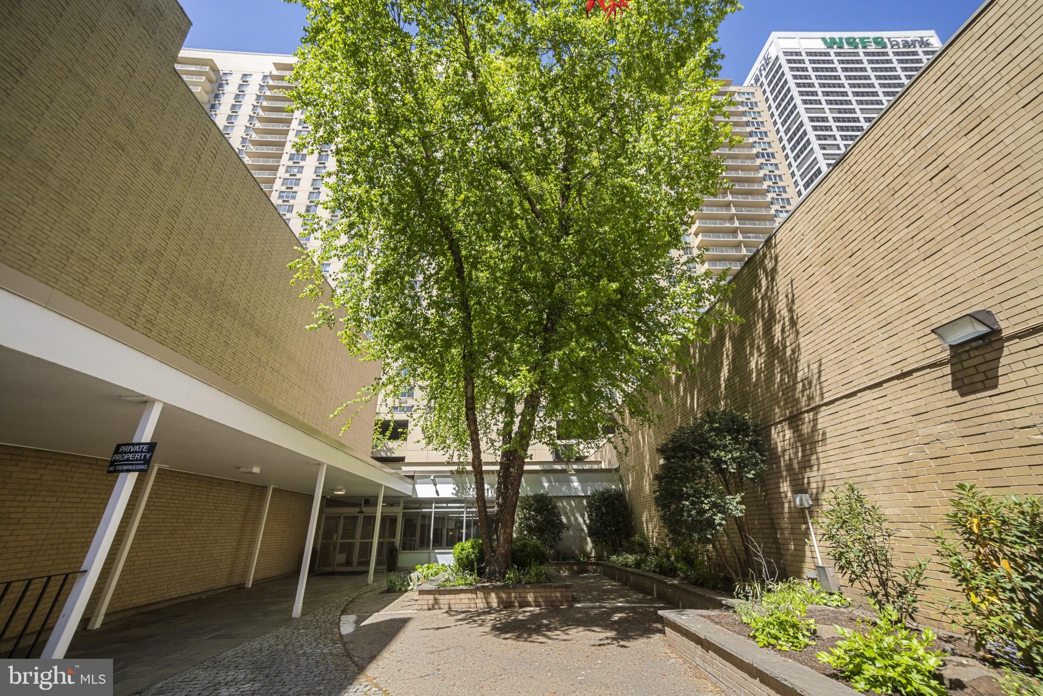 1919 CHESTNUT STREET 2901/02/24