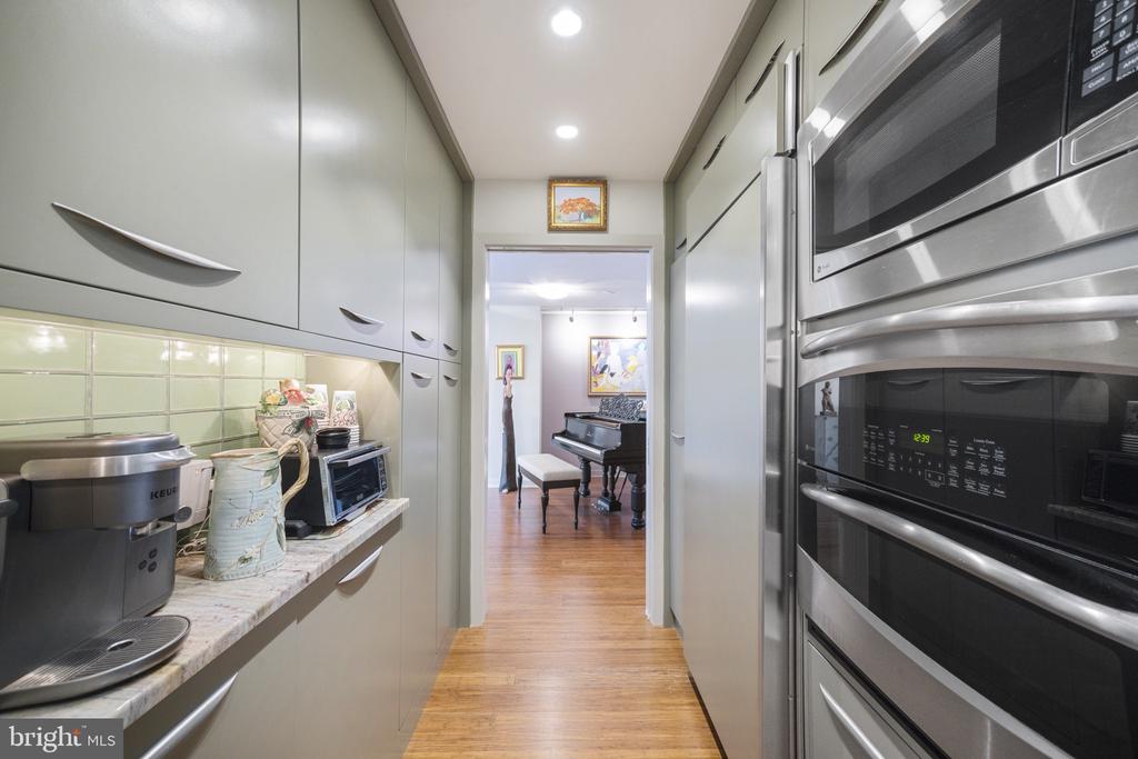 1919 CHESTNUT STREET 2901/02/24