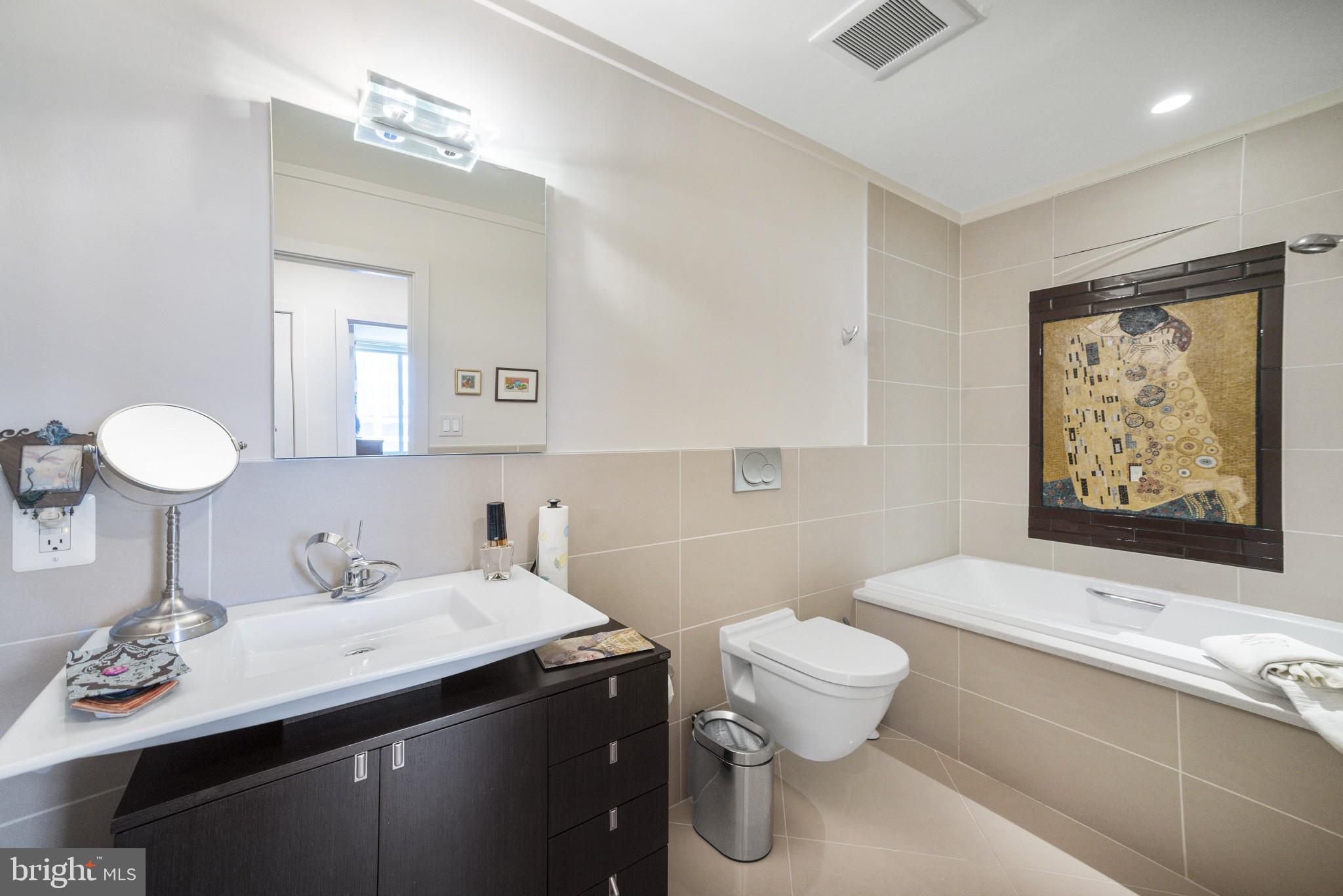 1919 CHESTNUT STREET 2901/02/24