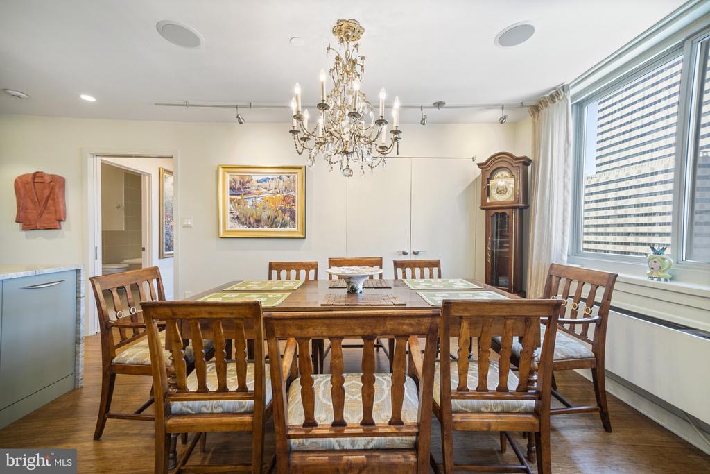 1919 CHESTNUT STREET 2901/02/24