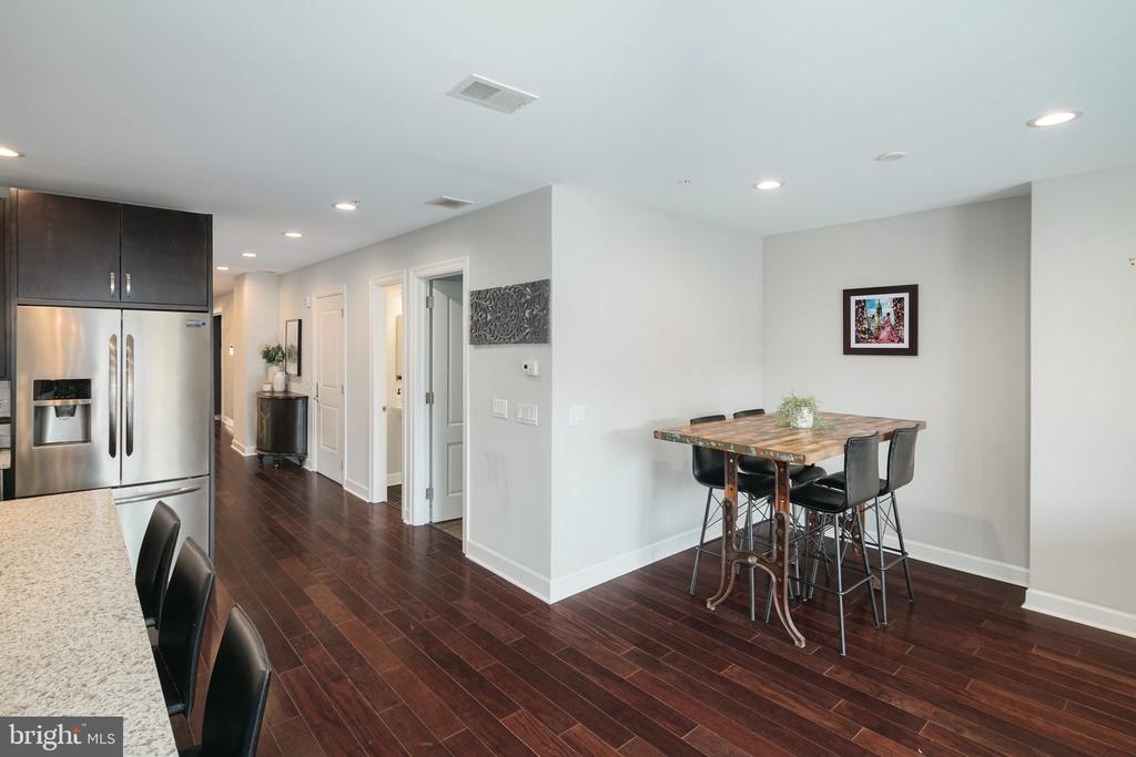 1910 SPRING GARDEN STREET Unit: 2