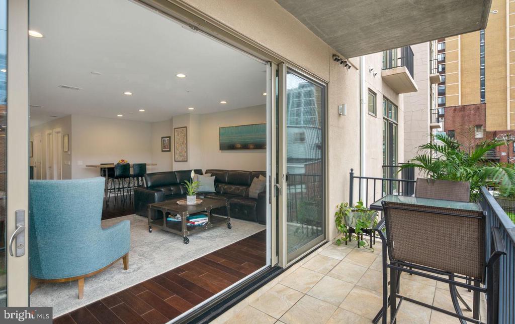 1910 SPRING GARDEN STREET Unit: 2